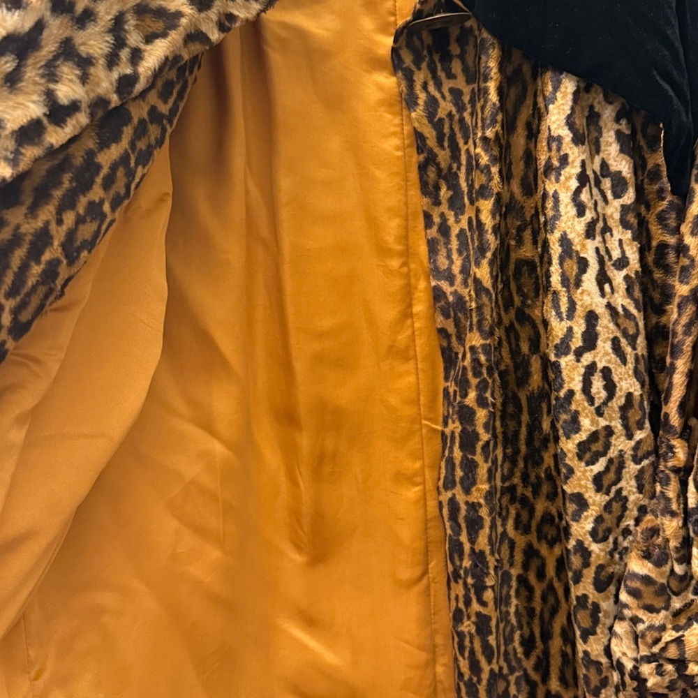 Vintage Cathy Waterman Leopard Print Long Coat with black velvet caplet - Picture 7 of 12